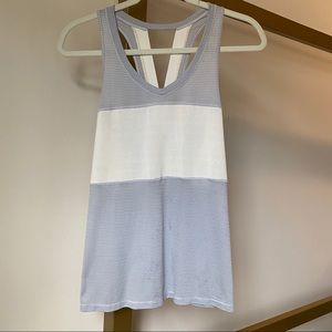 Women’s v-neck lululemon tank- size 4